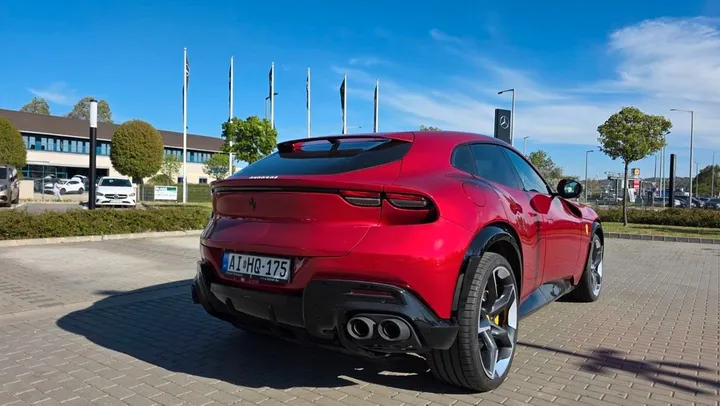 Ferrari Purosangue
