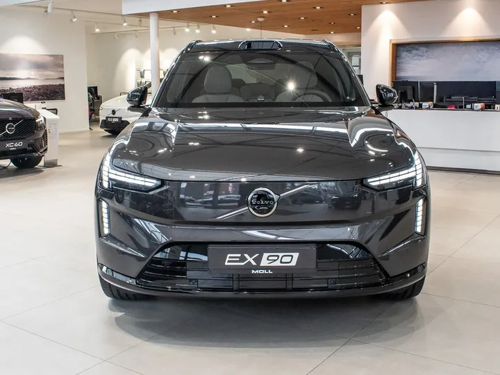 Volvo EX90