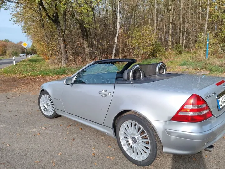 Mercedes-Benz SLK 200