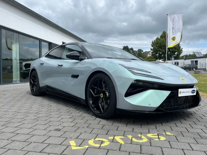 Lotus Emeya