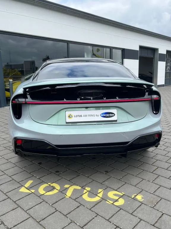 Lotus Emeya