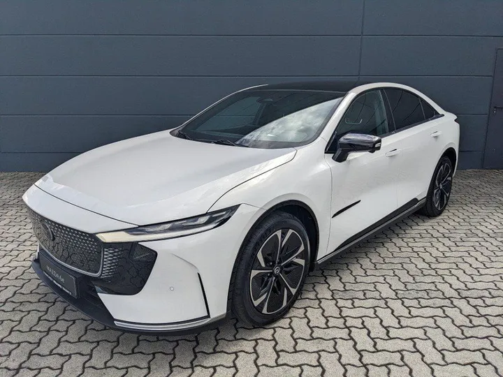 Mazda 6e
