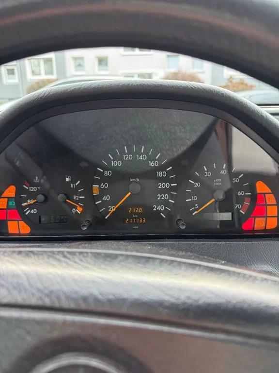 Mercedes-Benz C 180