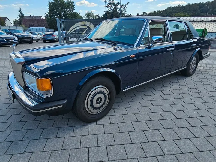Rolls-Royce Silver Spur