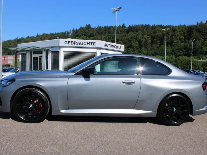 BMW M240i