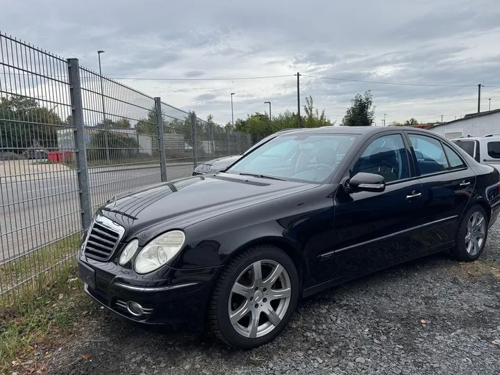 Mercedes-Benz E 280