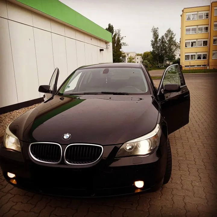 BMW 525