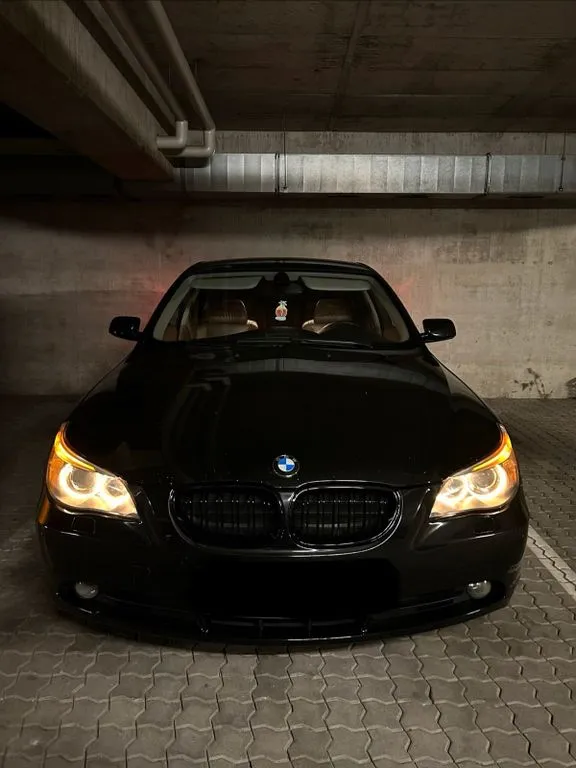 BMW 525