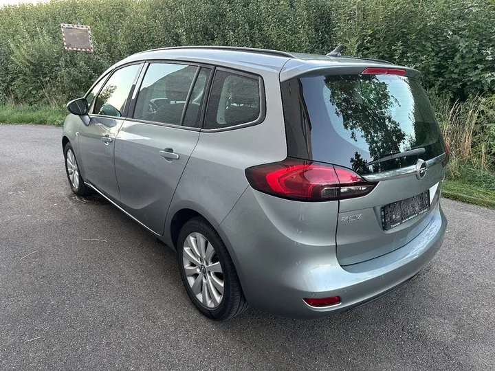 Opel Zafira Tourer