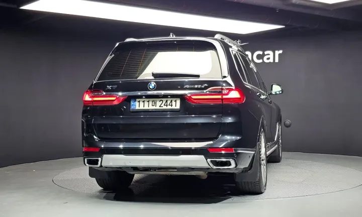 BMW X7
