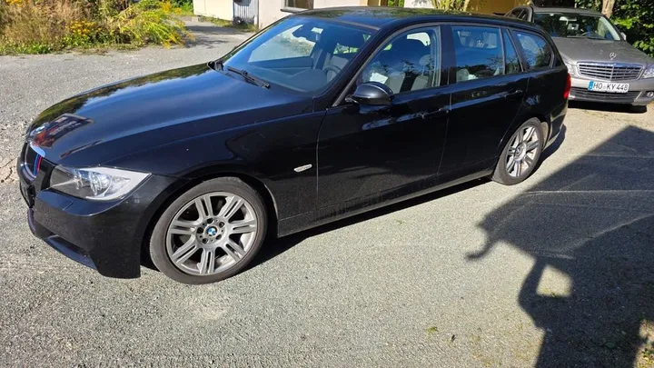 BMW 320