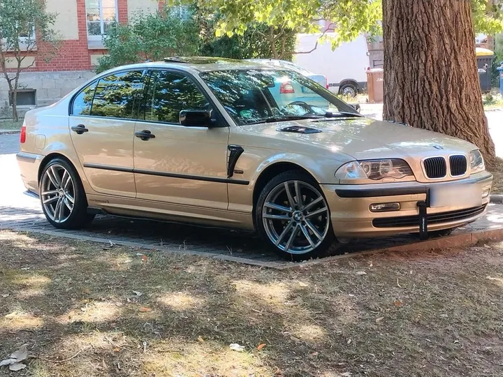 BMW 318