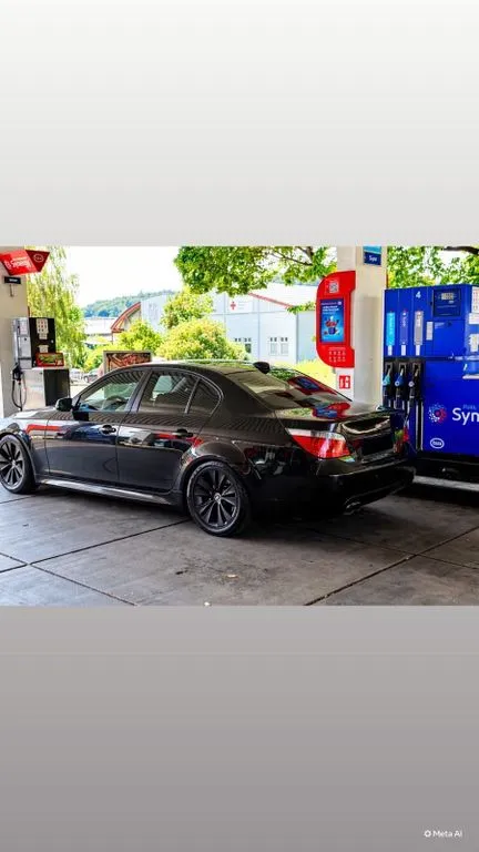 BMW 525