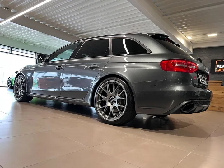 Audi RS4