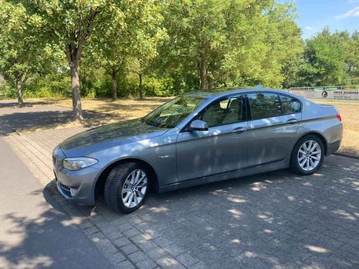BMW 550