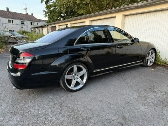 Mercedes-Benz S 320