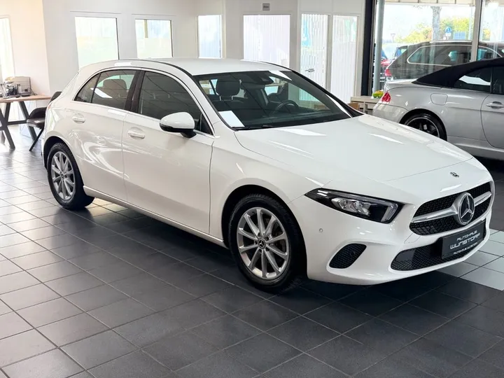 Mercedes-Benz A 200