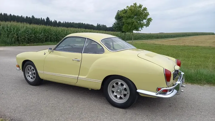 Volkswagen Karmann Ghia