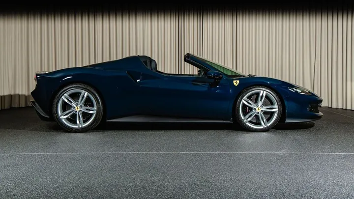 Ferrari 296 GTS