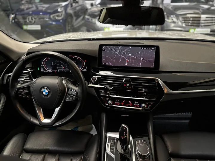 BMW 520