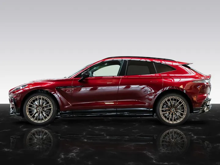 Aston Martin DBX