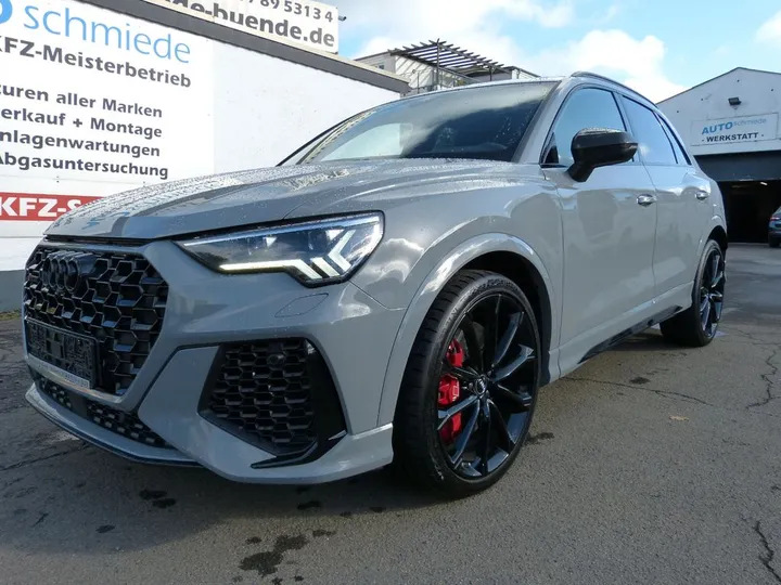 Audi RSQ3