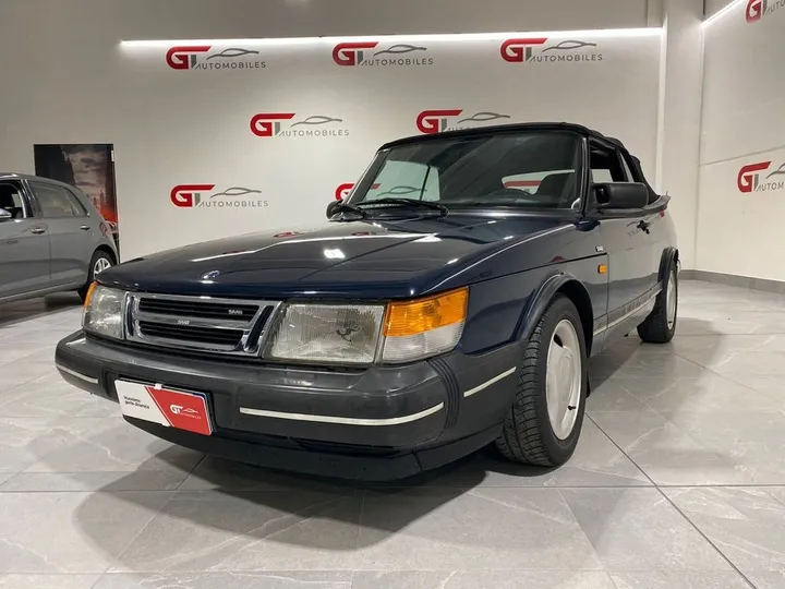 Saab 900