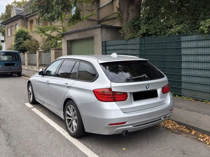 BMW 320