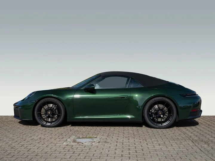 Porsche 992
