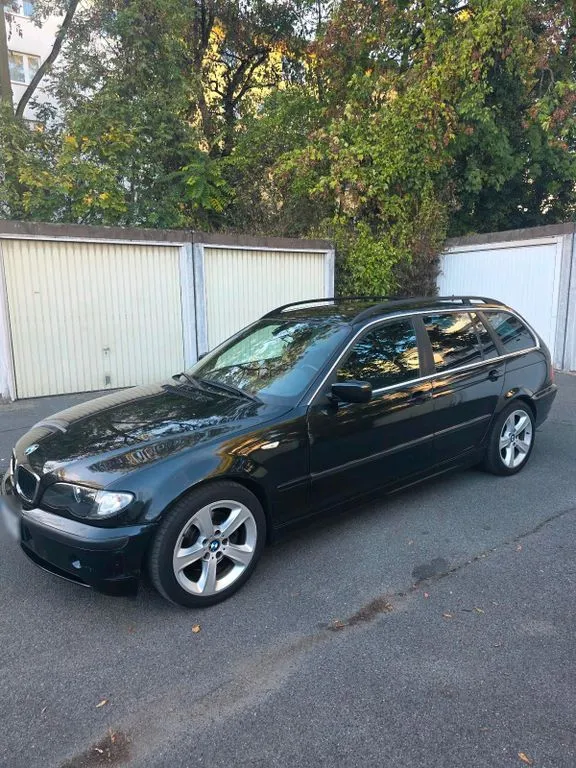 BMW 320