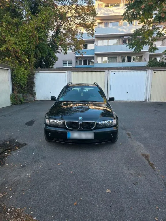 BMW 320