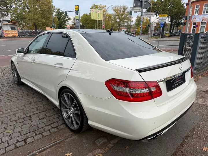 Mercedes-Benz E 63 AMG