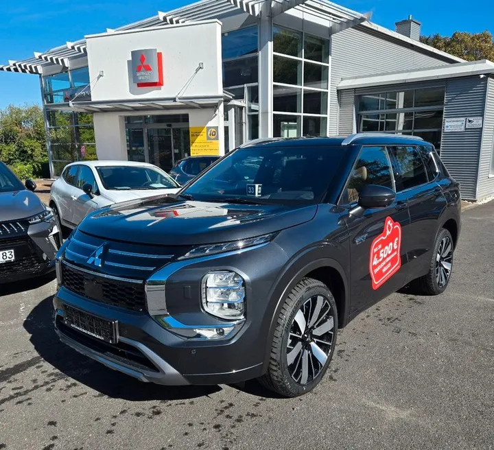 Mitsubishi Plug-in Hybrid Outlander