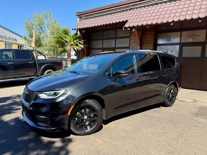 Chrysler Pacifica