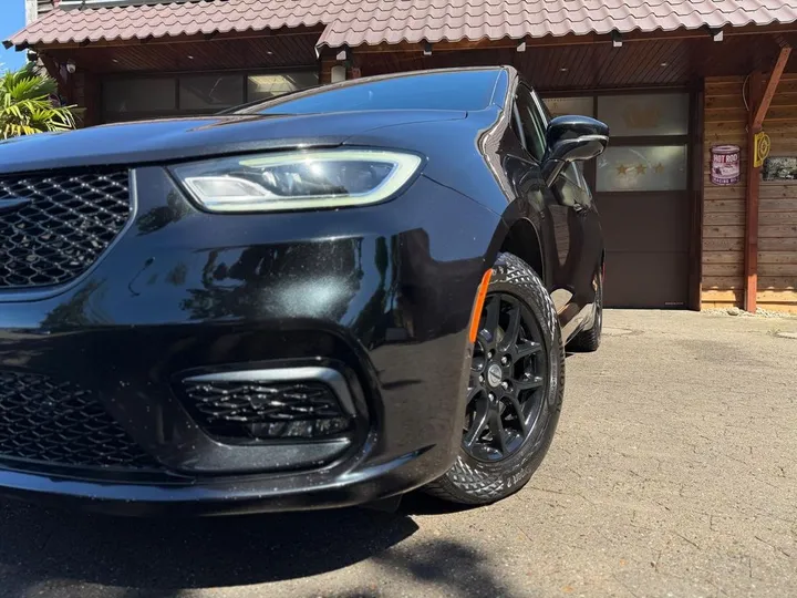 Chrysler Pacifica
