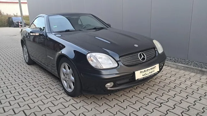 Mercedes-Benz SLK 200