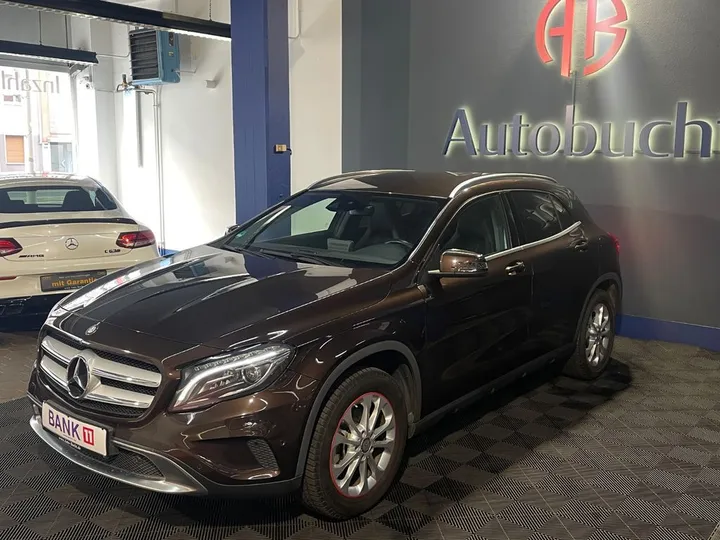 Mercedes-Benz GLA 180