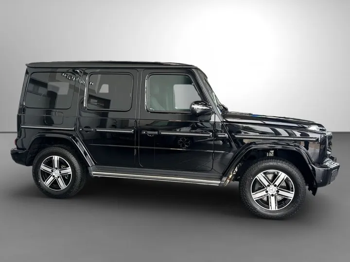 Mercedes-Benz G 500