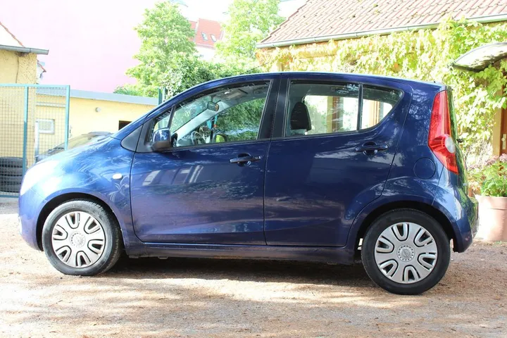 Opel Agila