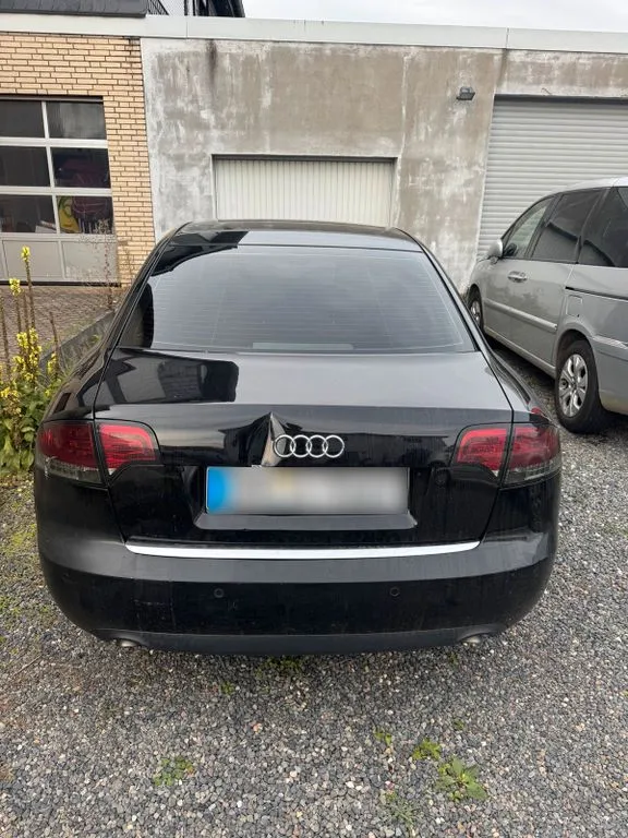 Audi 200