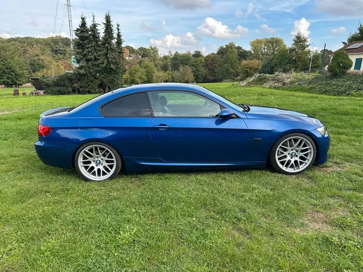 BMW 325