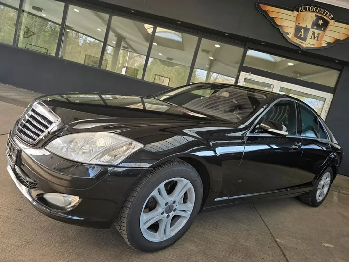 Mercedes-Benz S 320