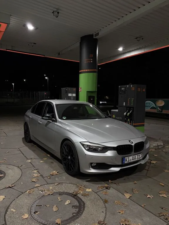 BMW 320