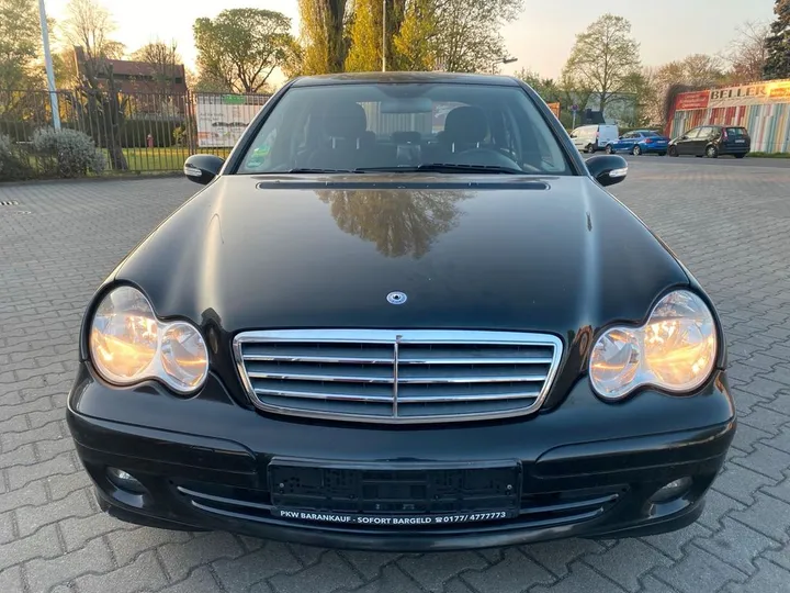 Mercedes-Benz C 180