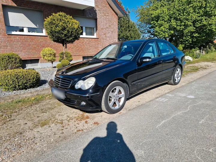 Mercedes-Benz C 220