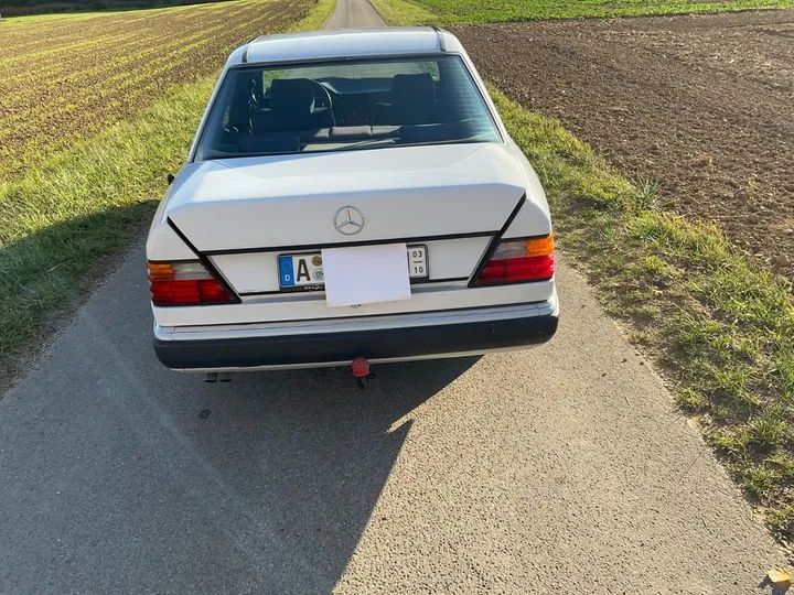 Mercedes-Benz 300