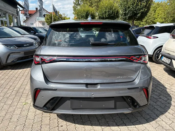 BYD DOLPHIN