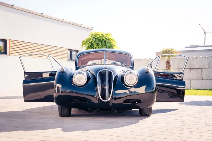 Jaguar XK