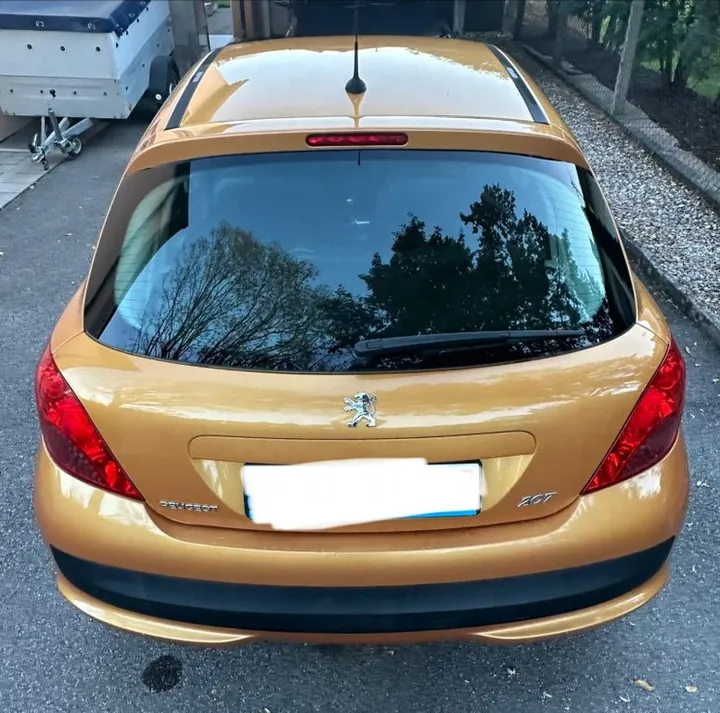 Peugeot 207