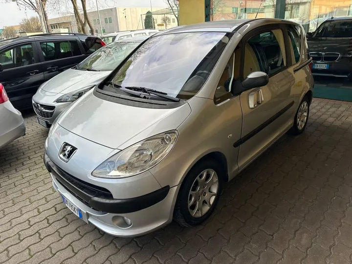 Peugeot 1007